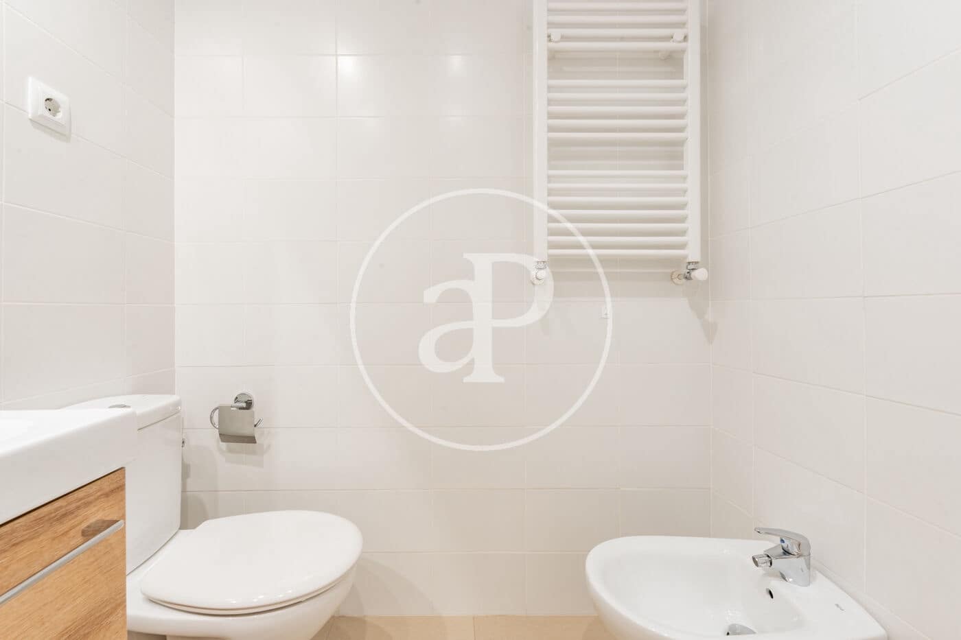1 soveværelse Lejlighed til leje i Madrid by - € 1.500 (Ref: 9927418)