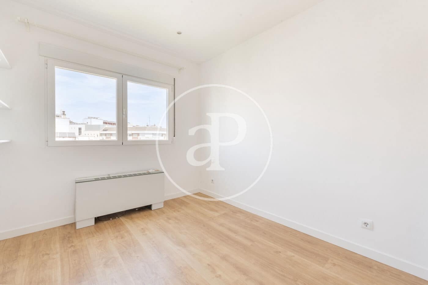 1 soveværelse Lejlighed til leje i Madrid by - € 1.500 (Ref: 9927418)