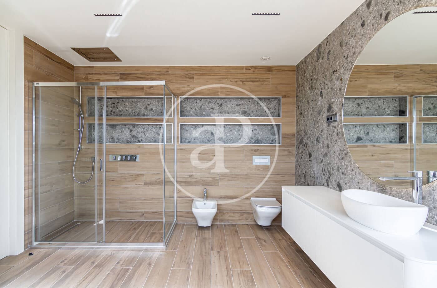 Ático de 4 habitaciones en Madrid ciudad en alquiler con garaje - 10.000 € (Ref: 9927420)