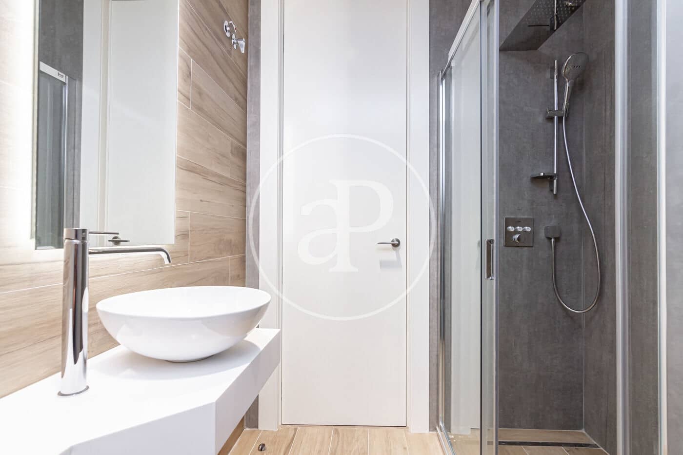 Ático de 4 habitaciones en Madrid ciudad en alquiler con garaje - 10.000 € (Ref: 9927420)
