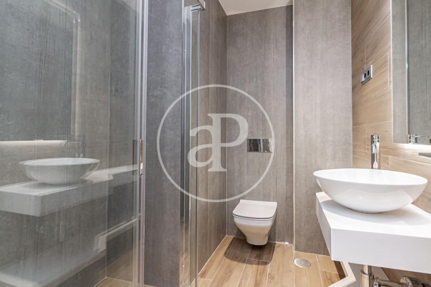 Ático de 4 habitaciones en Madrid ciudad en alquiler con garaje - 10.000 € (Ref: 9927420)