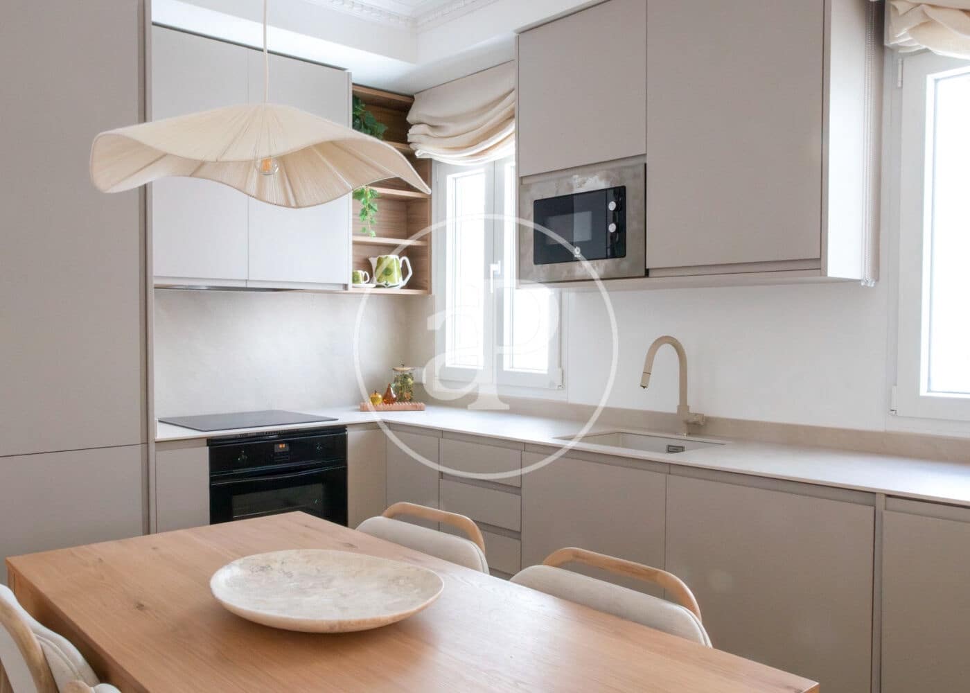 2 bedroom Apartment for sale in Madrid city - € 1,175,000 (Ref: 9927421)