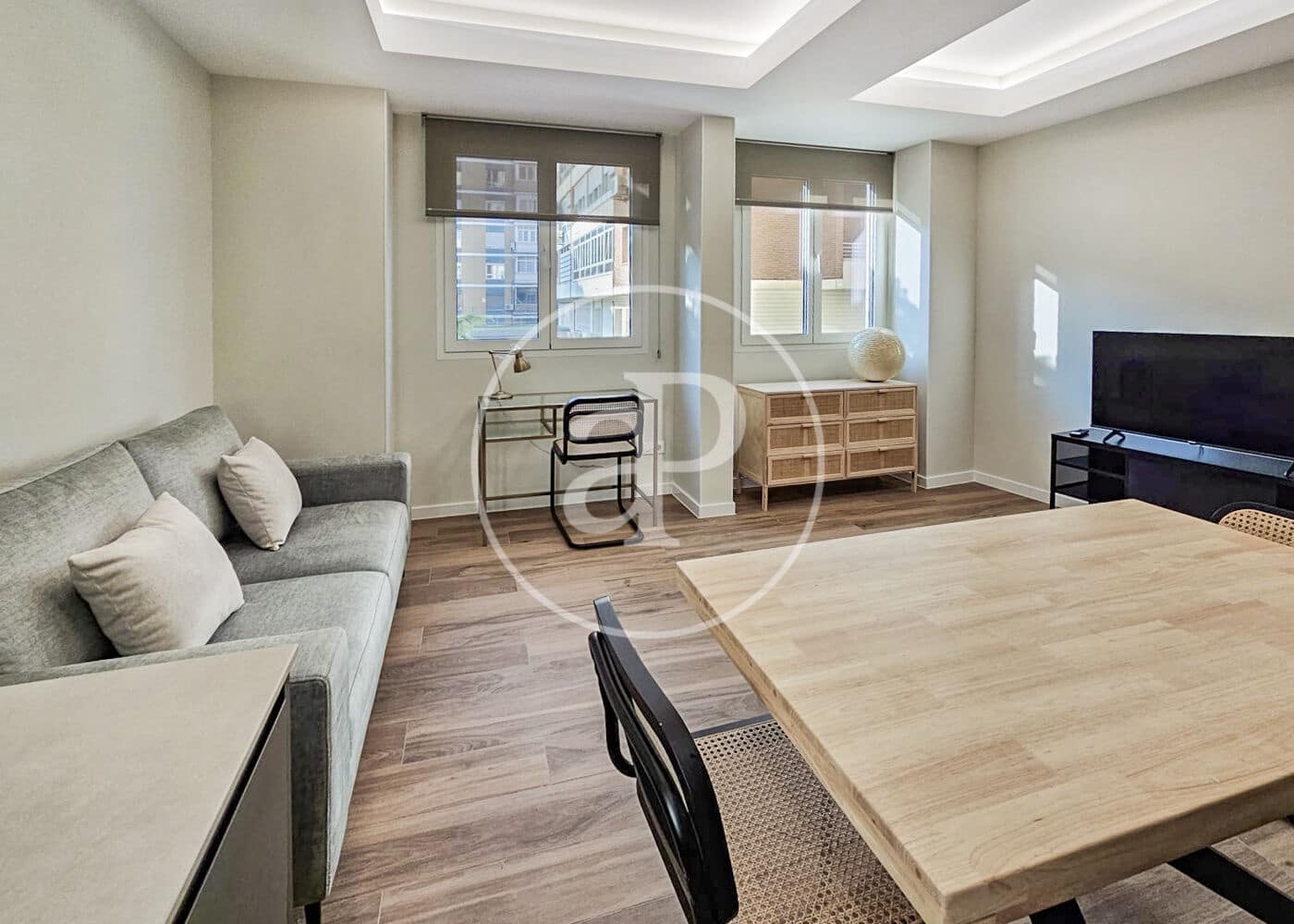 1 quarto Apartamento para arrendar em Madrid cidade - 1 790 € (Ref: 9927422)