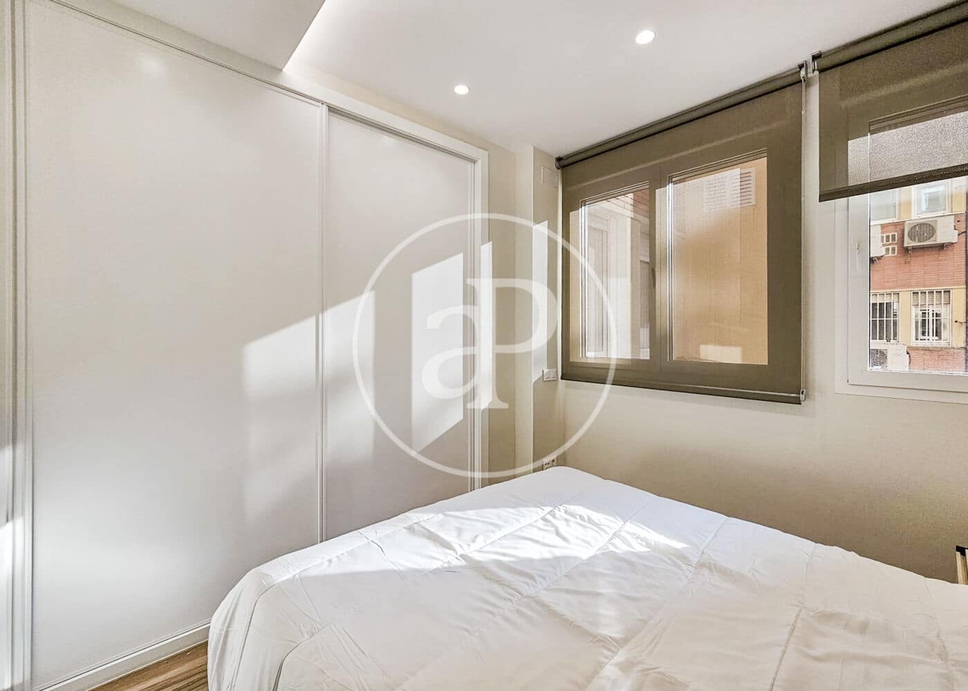 1 quarto Apartamento para arrendar em Madrid cidade - 1 790 € (Ref: 9927422)