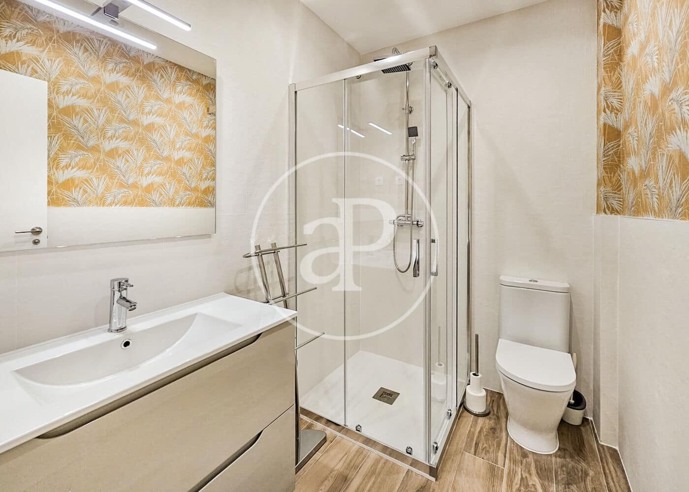 1 quarto Apartamento para arrendar em Madrid cidade - 1 790 € (Ref: 9927422)