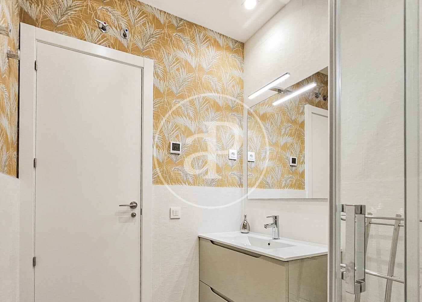 1 quarto Apartamento para arrendar em Madrid cidade - 1 790 € (Ref: 9927422)