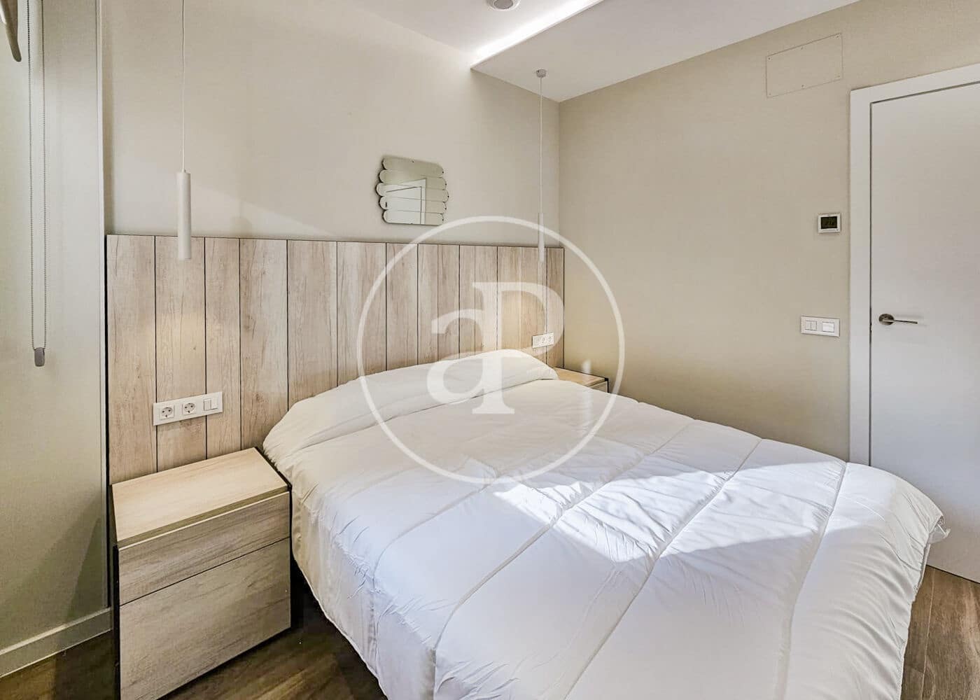 1 quarto Apartamento para arrendar em Madrid cidade - 1 790 € (Ref: 9927422)