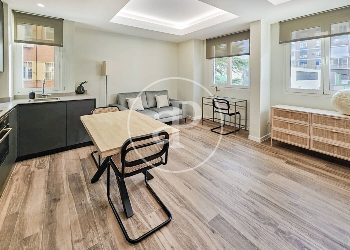 1 quarto Apartamento para arrendar em Madrid cidade - 1 790 € (Ref: 9927422)