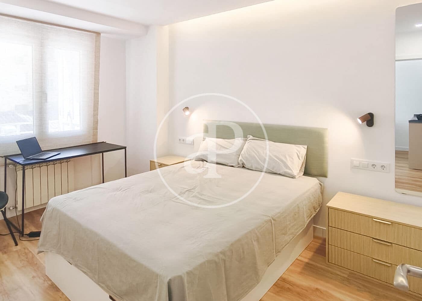 1 sovrum Lägenhet att hyra i Madrid stad - 1 950 € (Ref: 9927423)