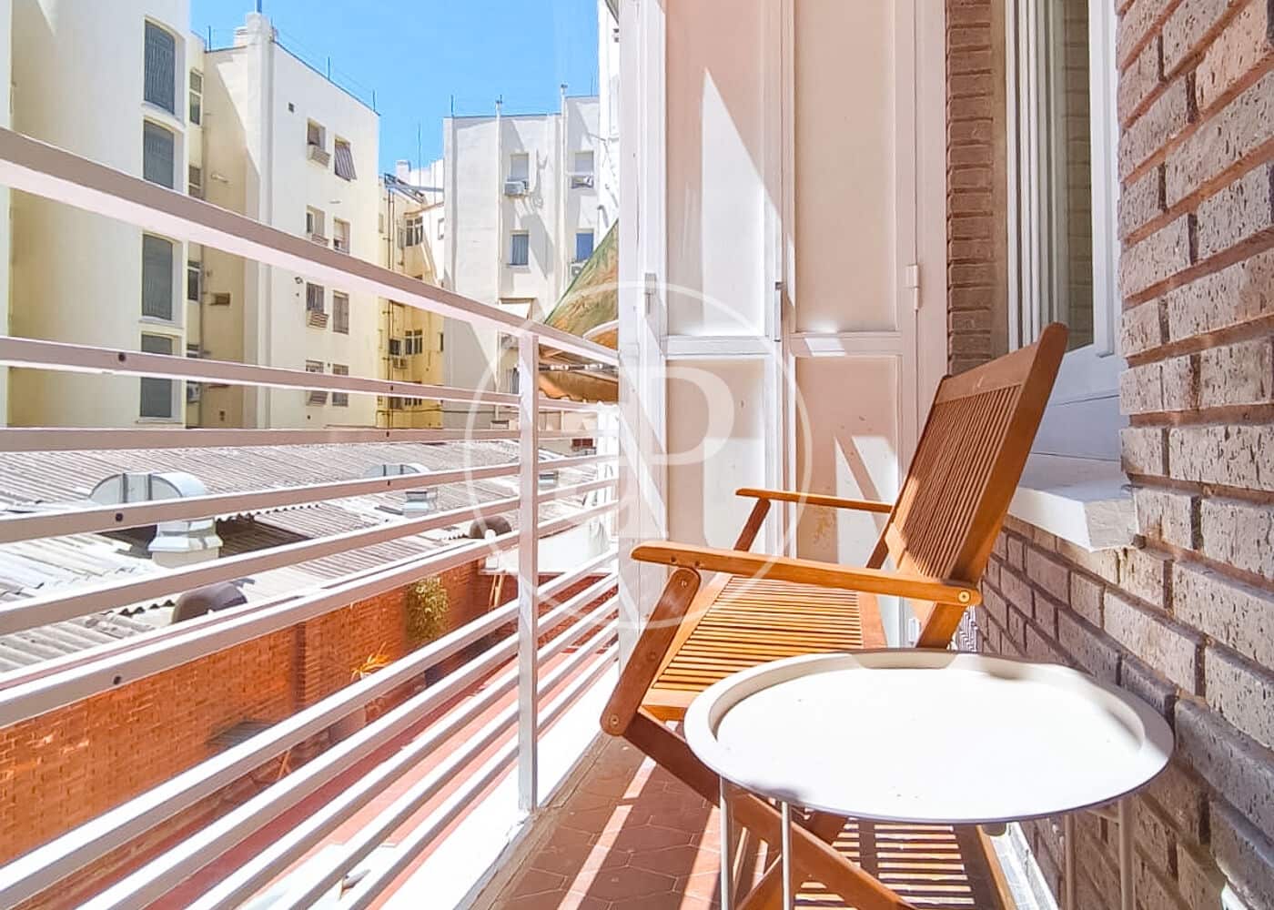 1 sovrum Lägenhet att hyra i Madrid stad - 1 950 € (Ref: 9927423)