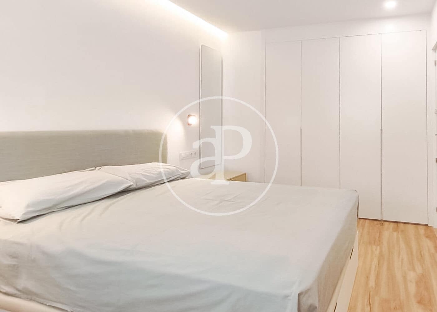 1 sovrum Lägenhet att hyra i Madrid stad - 1 950 € (Ref: 9927423)