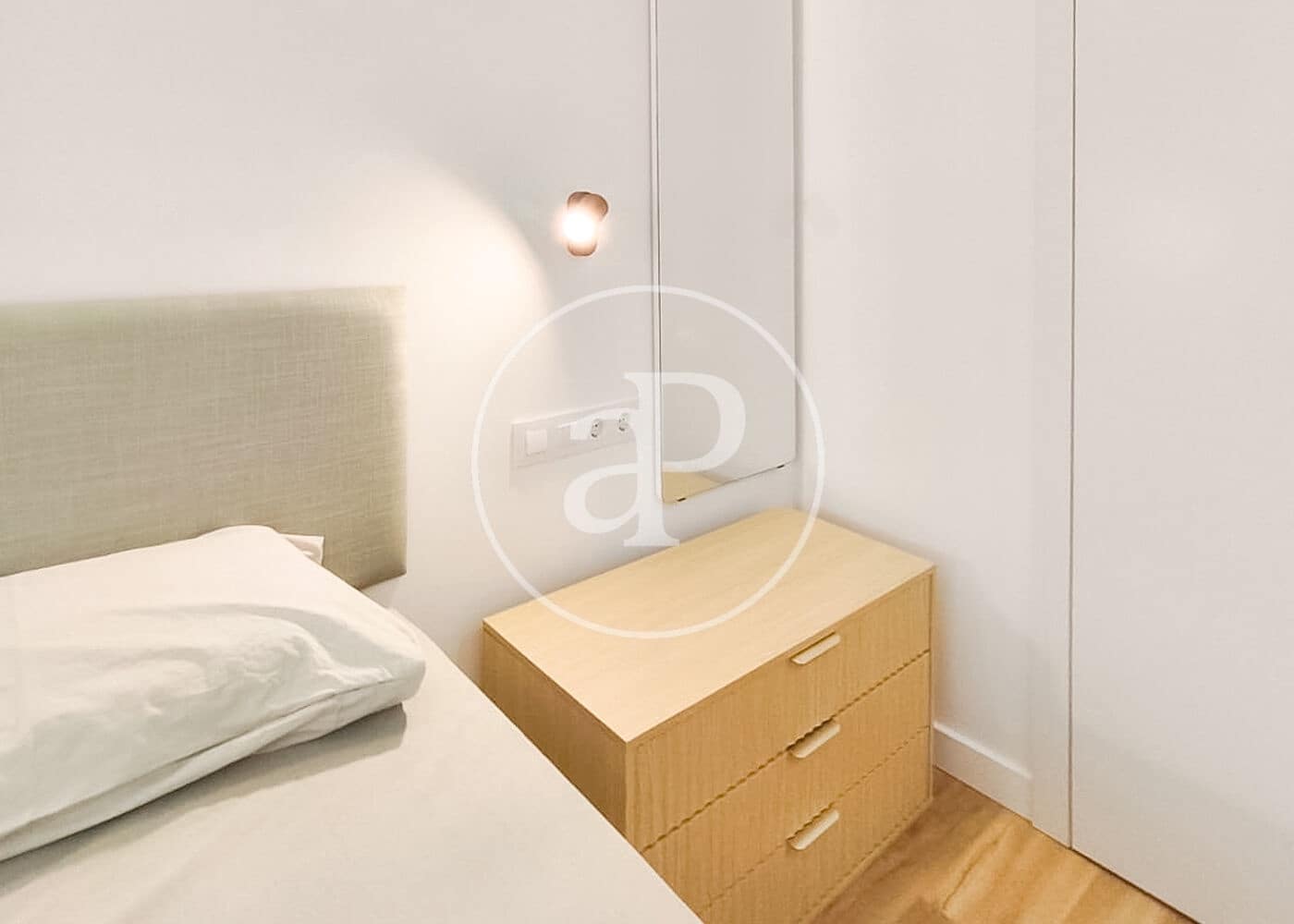 1 sovrum Lägenhet att hyra i Madrid stad - 1 950 € (Ref: 9927423)