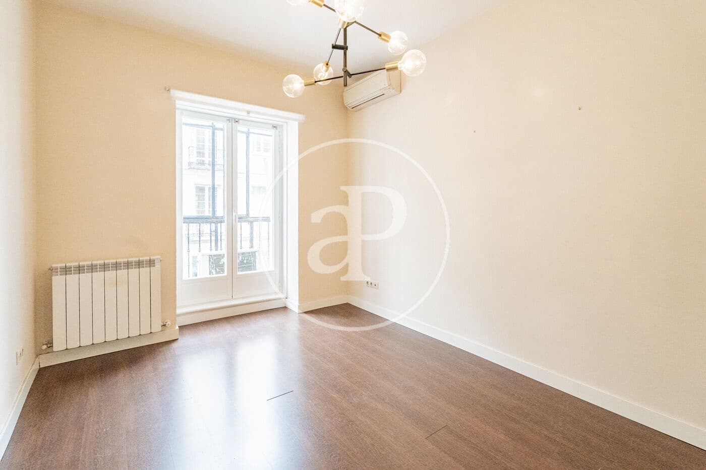 2 bedroom Apartment for rent in Madrid city - € 3,000 (Ref: 9929410)