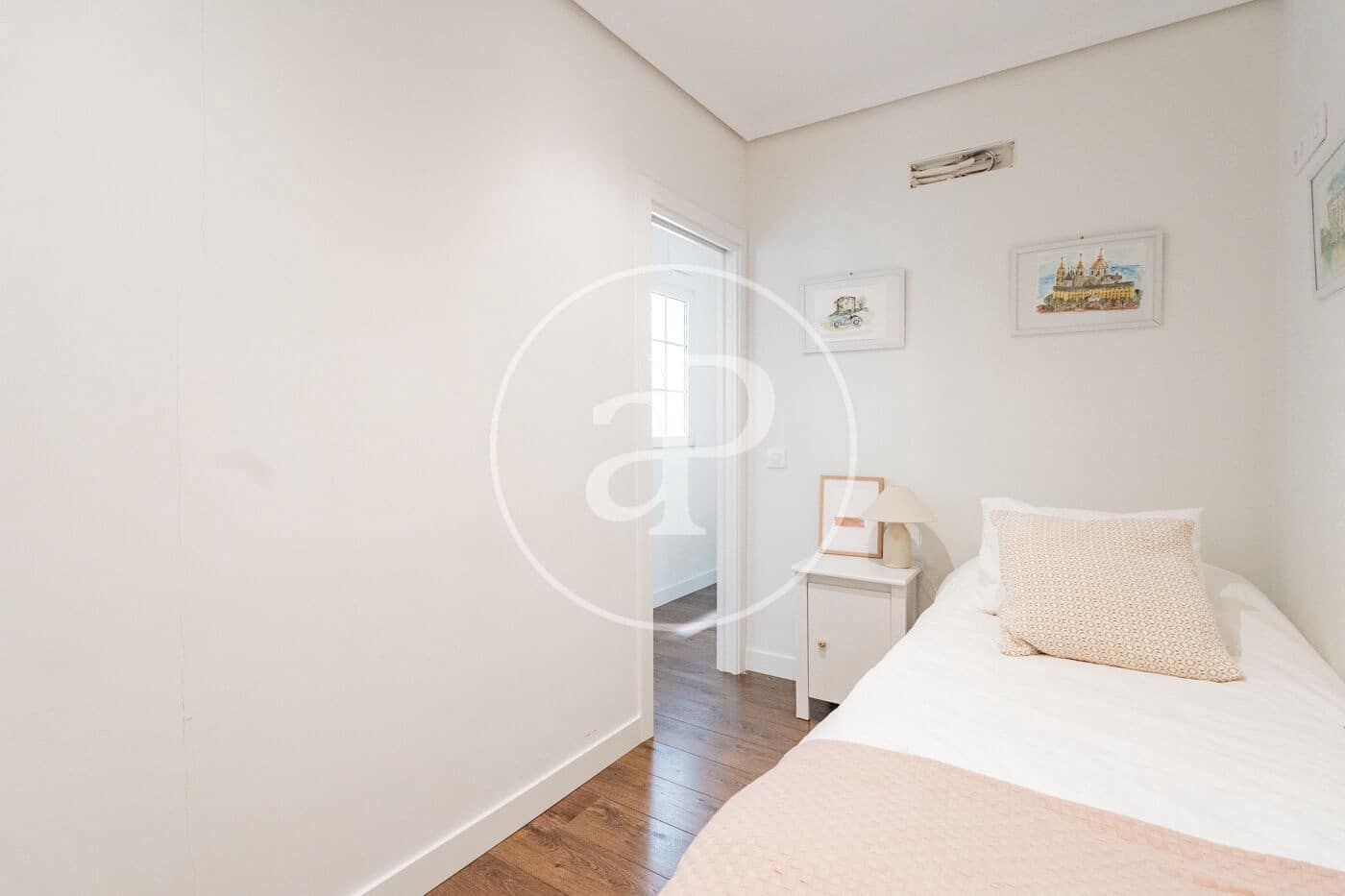 2 bedroom Apartment for rent in Madrid city - € 3,300 (Ref: 9929411)