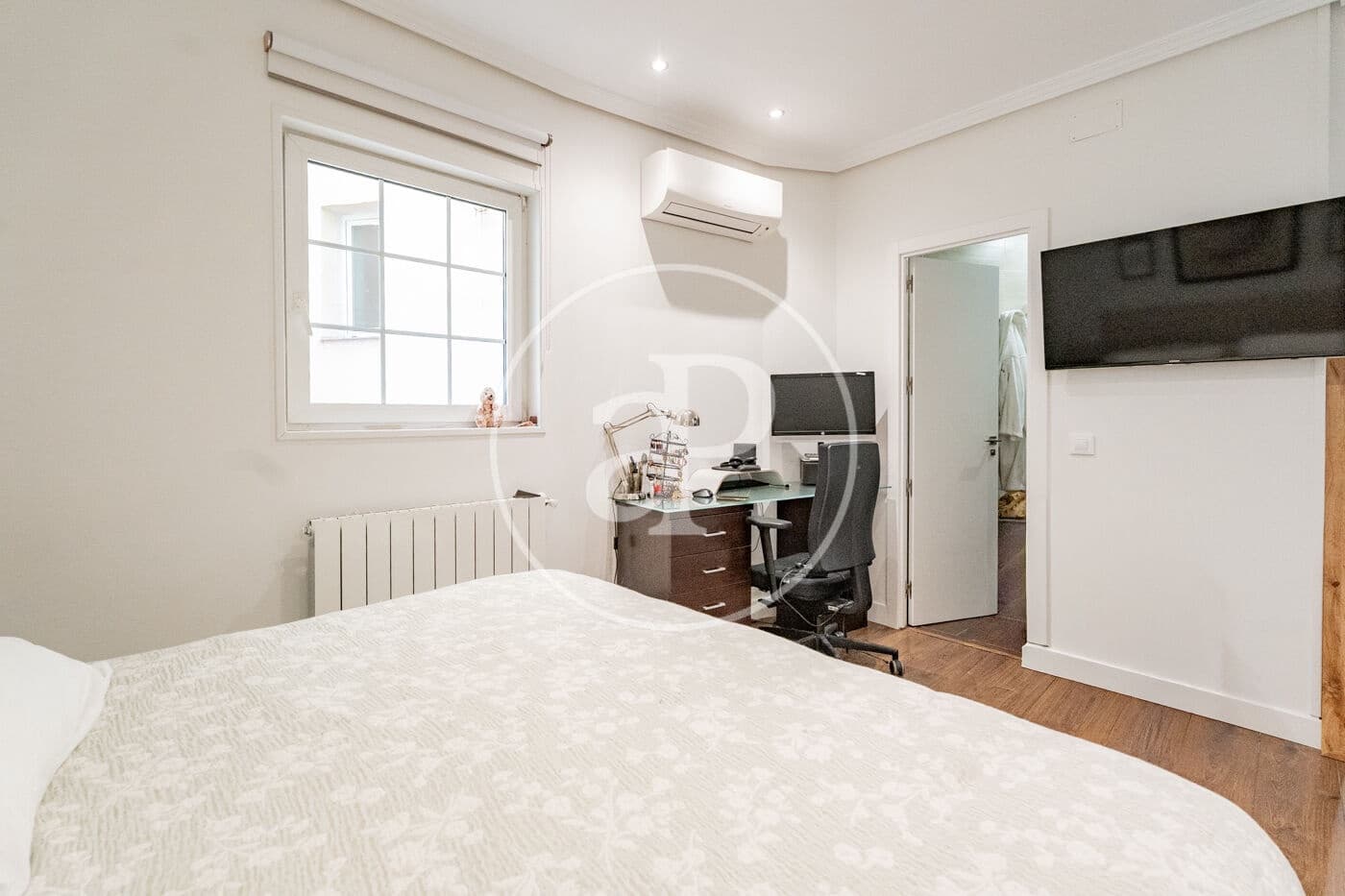 2 bedroom Apartment for rent in Madrid city - € 3,300 (Ref: 9929411)