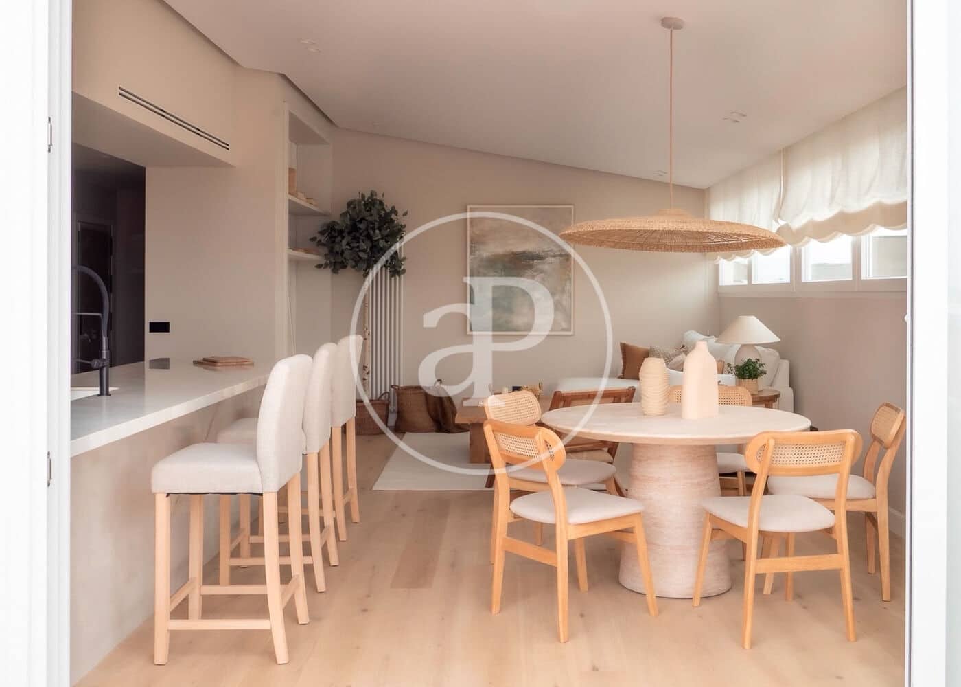 Apartamento de 3 habitaciones en Madrid ciudad en alquiler - 3.600 € (Ref: 9929412)