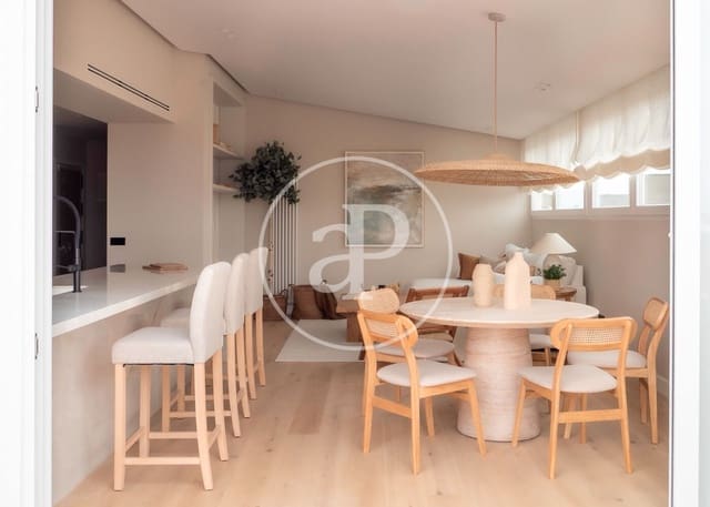 3 quarto Apartamento para arrendar em Ciudad Universitaria, Madrid cidade - 3 600 € (Ref: 9929412)