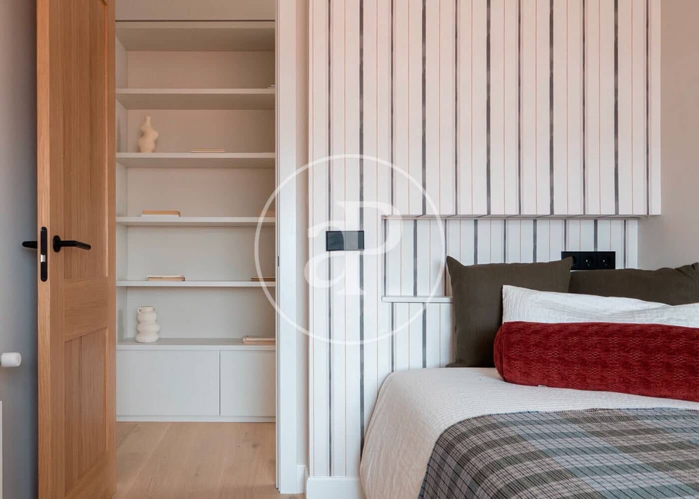 Apartamento de 3 habitaciones en Madrid ciudad en alquiler - 3.600 € (Ref: 9929412)