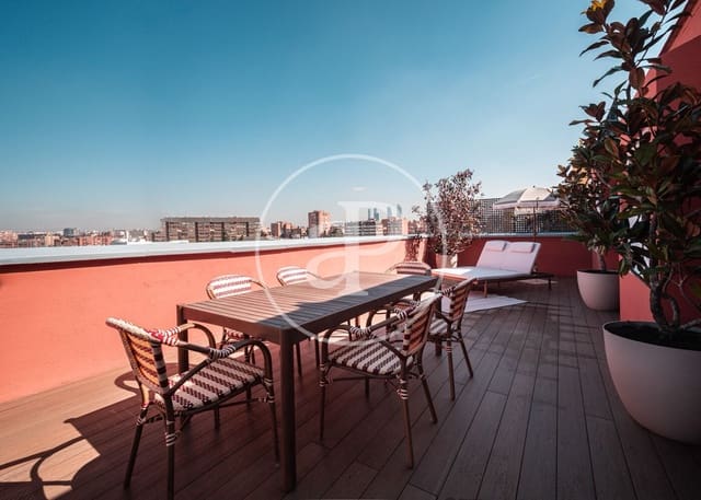 3 quarto Apartamento para arrendar em Ciudad Universitaria, Madrid cidade - 3 600 € (Ref: 9929412)