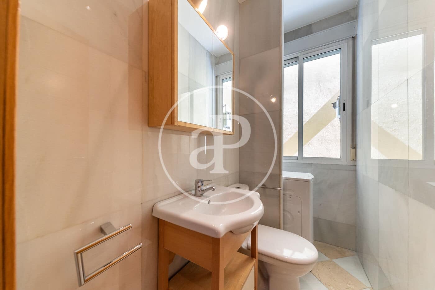 3 Zimmer Apartment zu vermieten in Madrid Stadt - 2.350 € (Ref: 9929414)