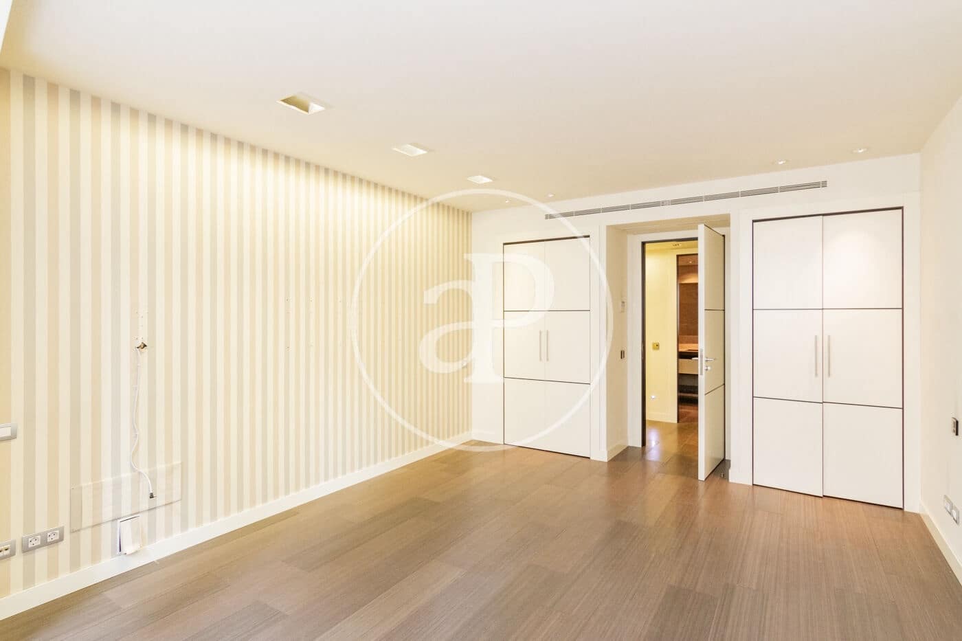5 bedroom Apartment for sale in Madrid city - € 4,800,000 (Ref: 9929416)