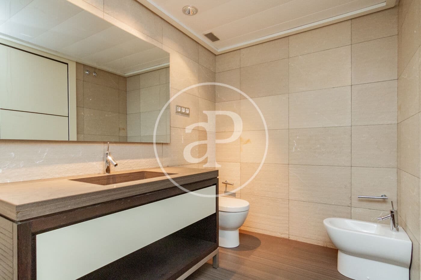 5 bedroom Apartment for sale in Madrid city - € 4,800,000 (Ref: 9929416)