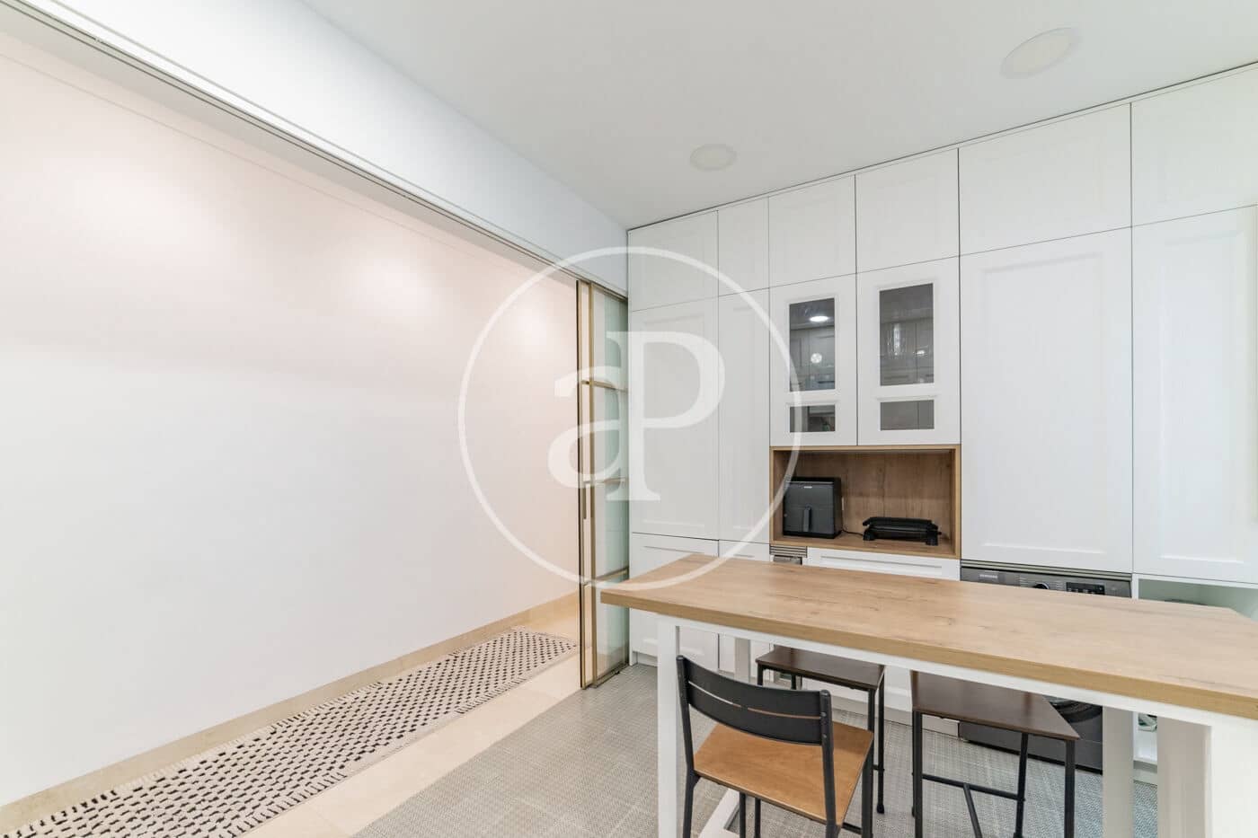 3 bedroom Apartment for sale in Madrid city - € 1,985,000 (Ref: 9929417)