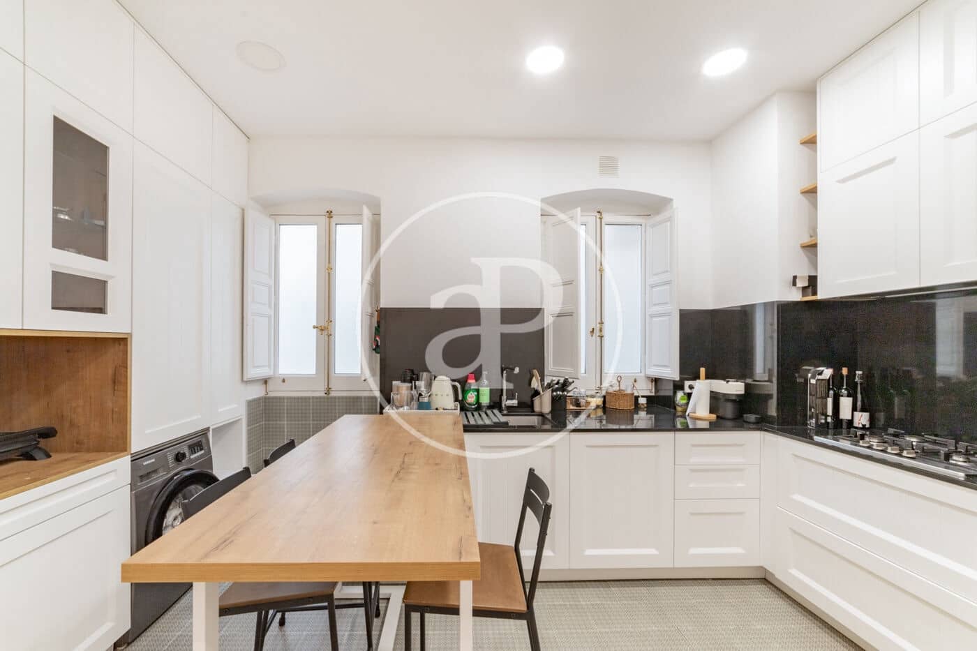 3 bedroom Apartment for sale in Madrid city - € 1,985,000 (Ref: 9929417)