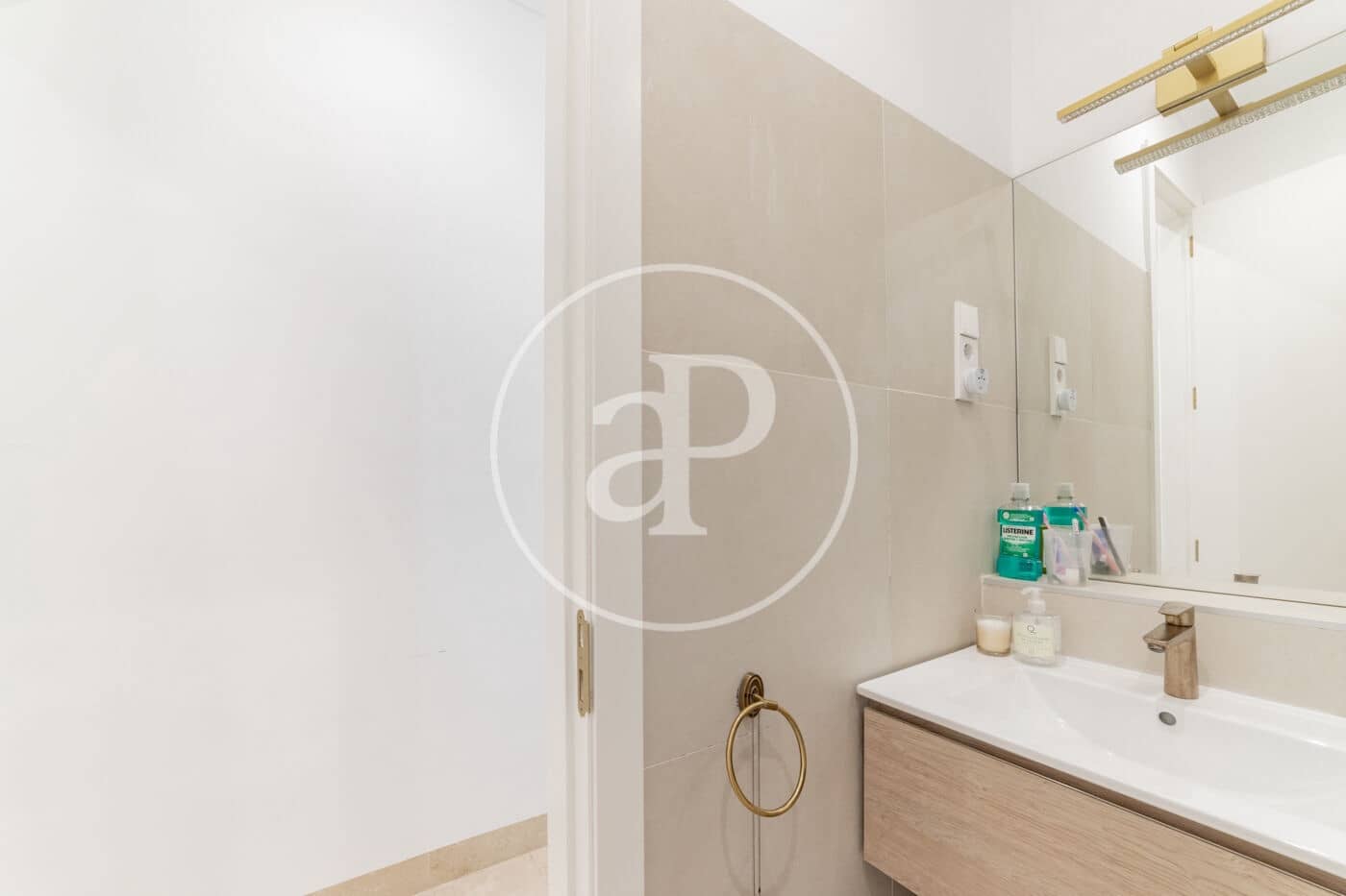 3 bedroom Apartment for sale in Madrid city - € 1,985,000 (Ref: 9929417)