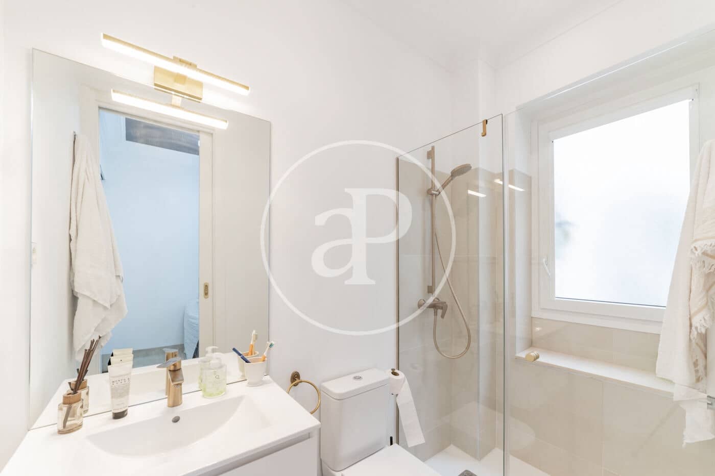 3 bedroom Apartment for sale in Madrid city - € 1,985,000 (Ref: 9929417)