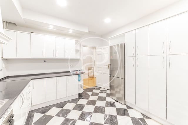 3 slaapkamer Appartement te koop in Jerónimos, Madrid stad - € 3.300.000 (Ref: 9929419)
