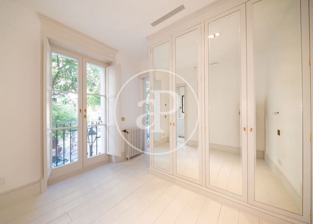 2 slaapkamer Appartement te huur in Trafalgar, Madrid stad - € 3.200 (Ref: 9934481)