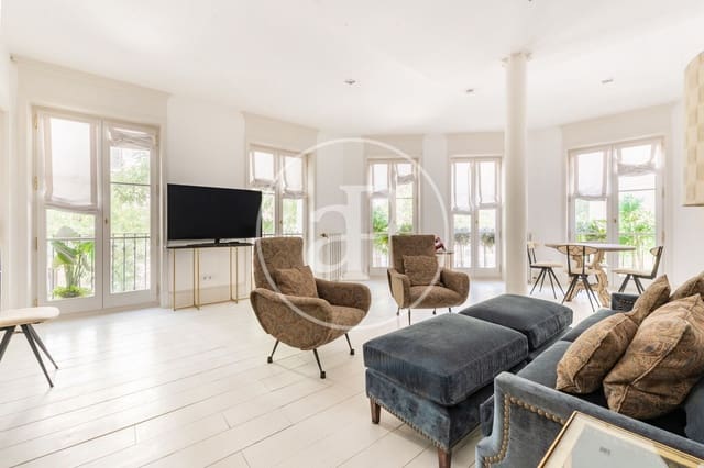2 quarto Apartamento para arrendar em Trafalgar, Madrid cidade - 3 200 € (Ref: 9934481)