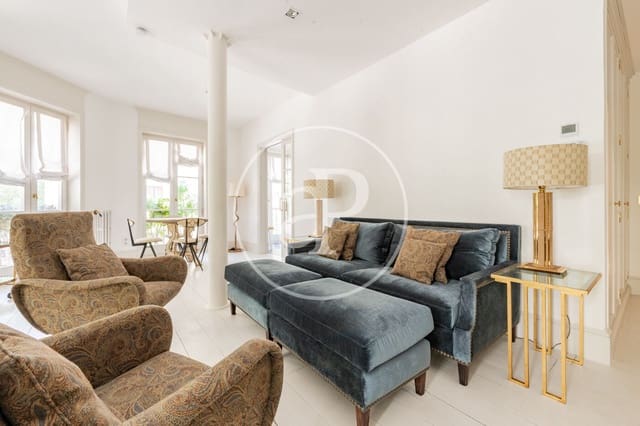 2 quarto Apartamento para arrendar em Trafalgar, Madrid cidade - 3 200 € (Ref: 9934481)