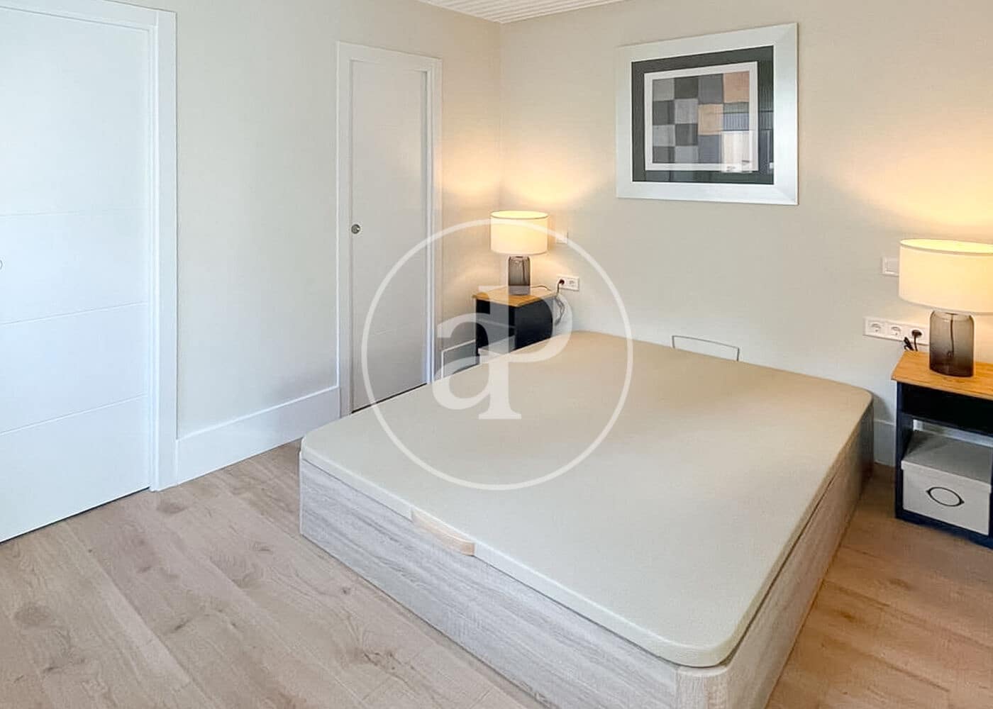 2 slaapkamer Appartement te huur in Madrid stad - € 3.000 (Ref: 9934482)