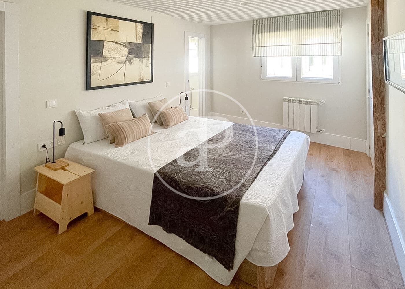 2 slaapkamer Appartement te huur in Madrid stad - € 3.000 (Ref: 9934482)