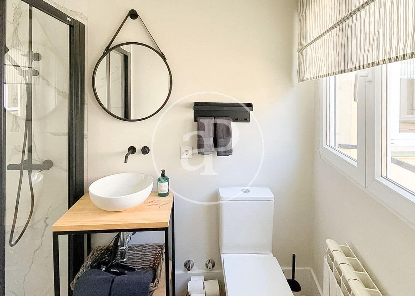 2 slaapkamer Appartement te huur in Madrid stad - € 3.000 (Ref: 9934482)