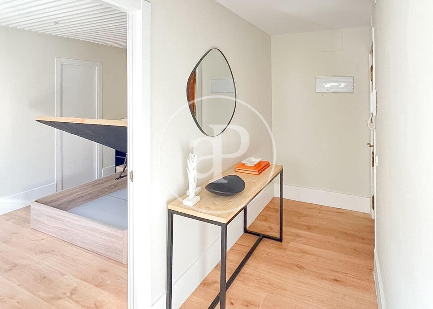 2 slaapkamer Appartement te huur in Madrid stad - € 3.000 (Ref: 9934482)
