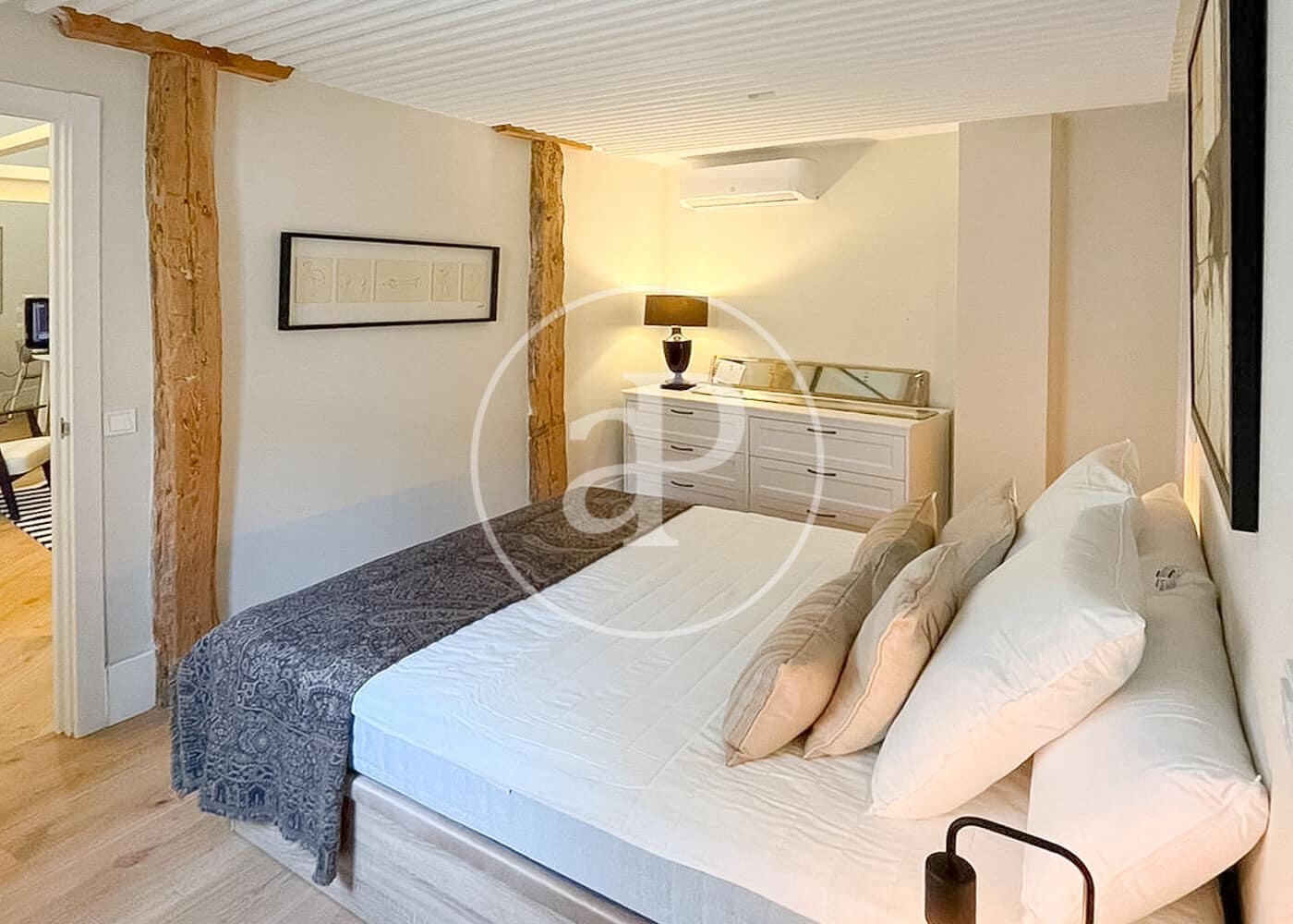 2 slaapkamer Appartement te huur in Madrid stad - € 3.000 (Ref: 9934482)