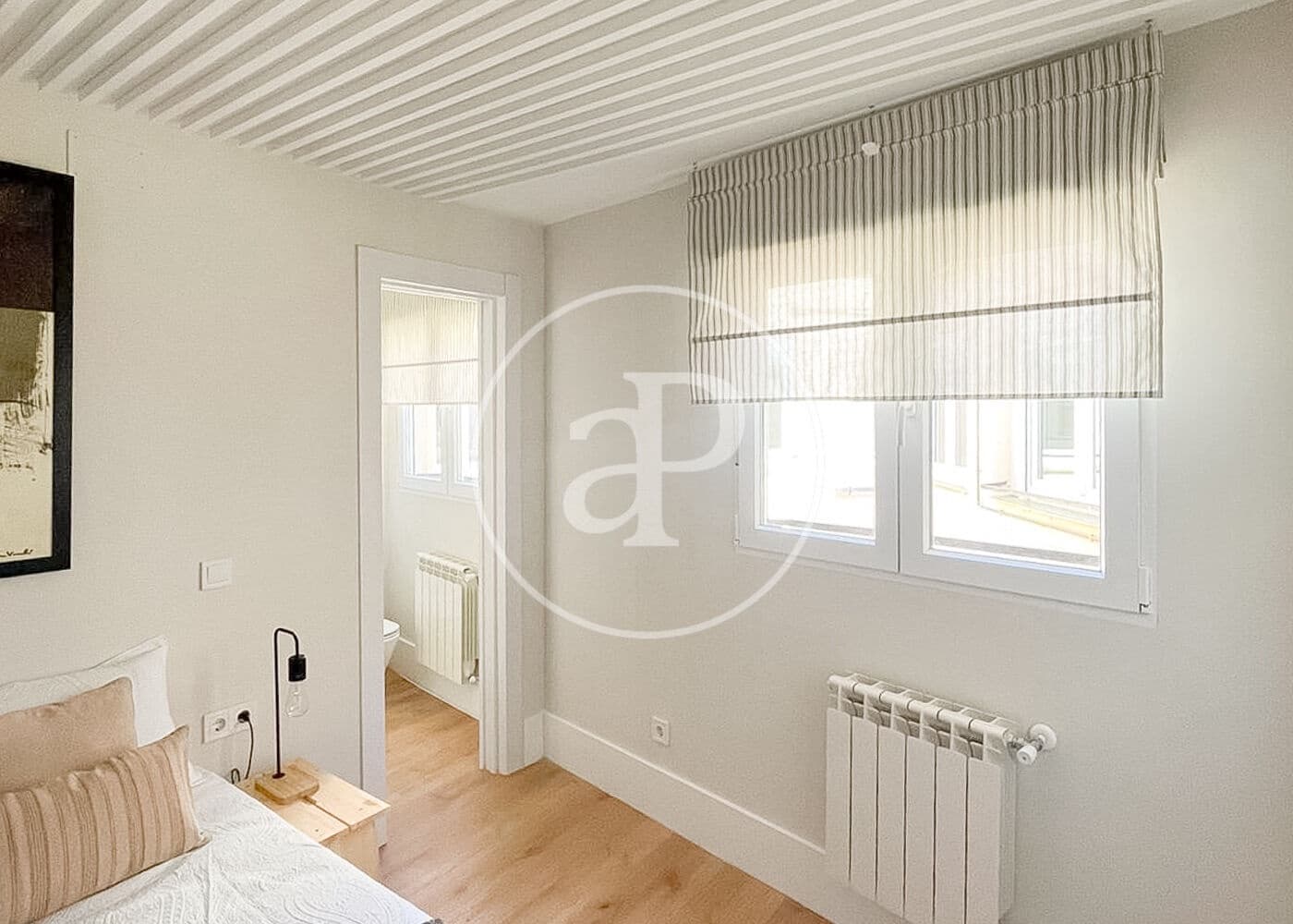 2 slaapkamer Appartement te huur in Madrid stad - € 3.000 (Ref: 9934482)