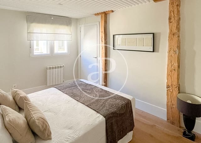 2 slaapkamer Appartement te huur in Justicia, Madrid stad - € 3.000 (Ref: 9934482)