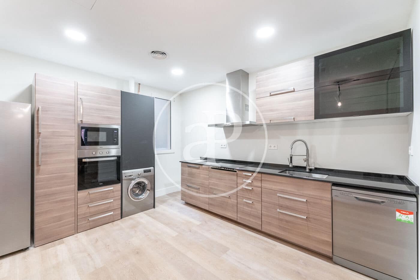 4 bedroom Apartment for sale in Madrid city - € 2,380,000 (Ref: 9934484)