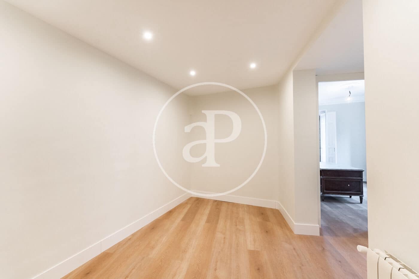 4 bedroom Apartment for sale in Madrid city - € 2,380,000 (Ref: 9934484)