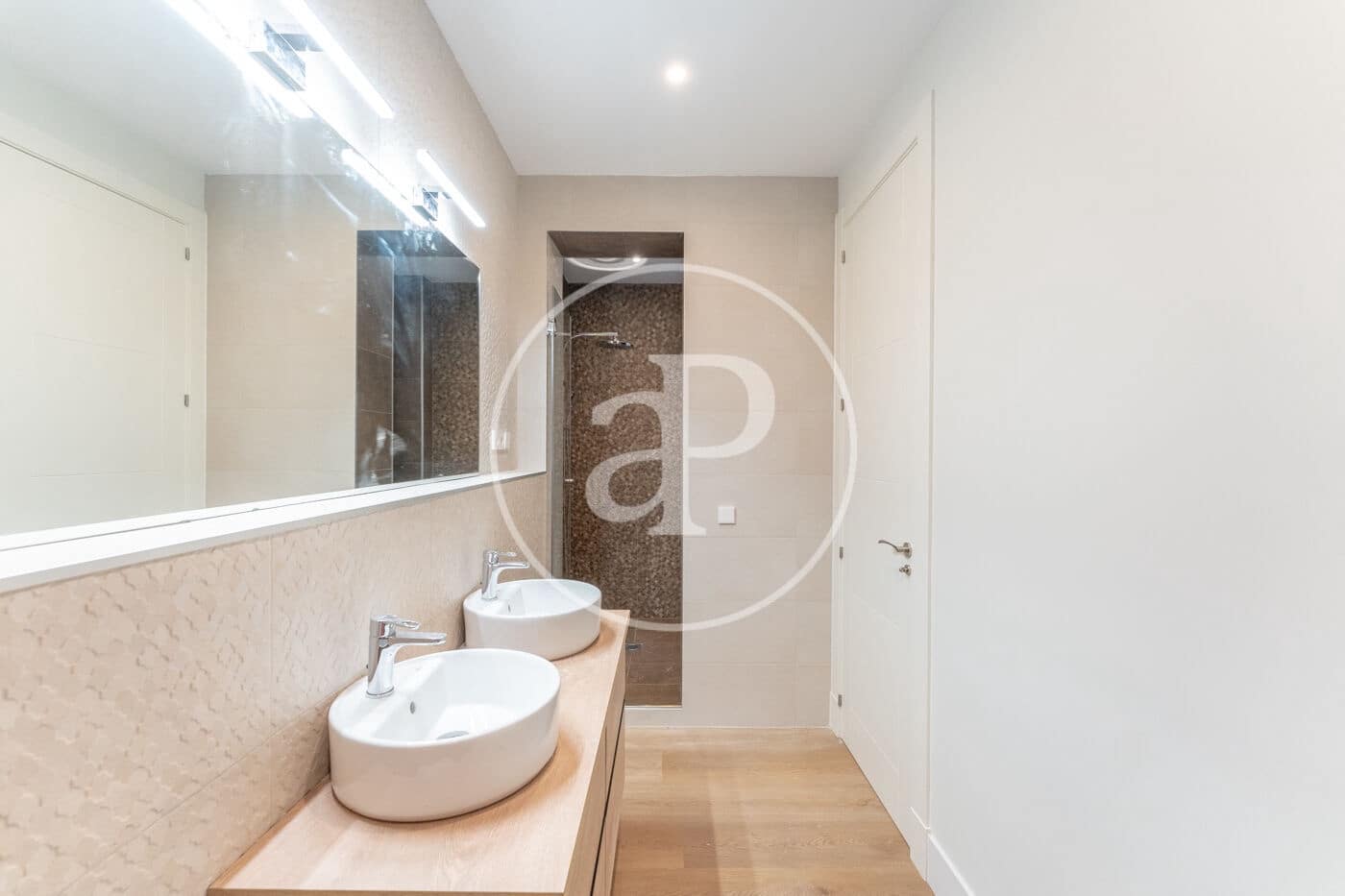 4 bedroom Apartment for sale in Madrid city - € 2,380,000 (Ref: 9934484)