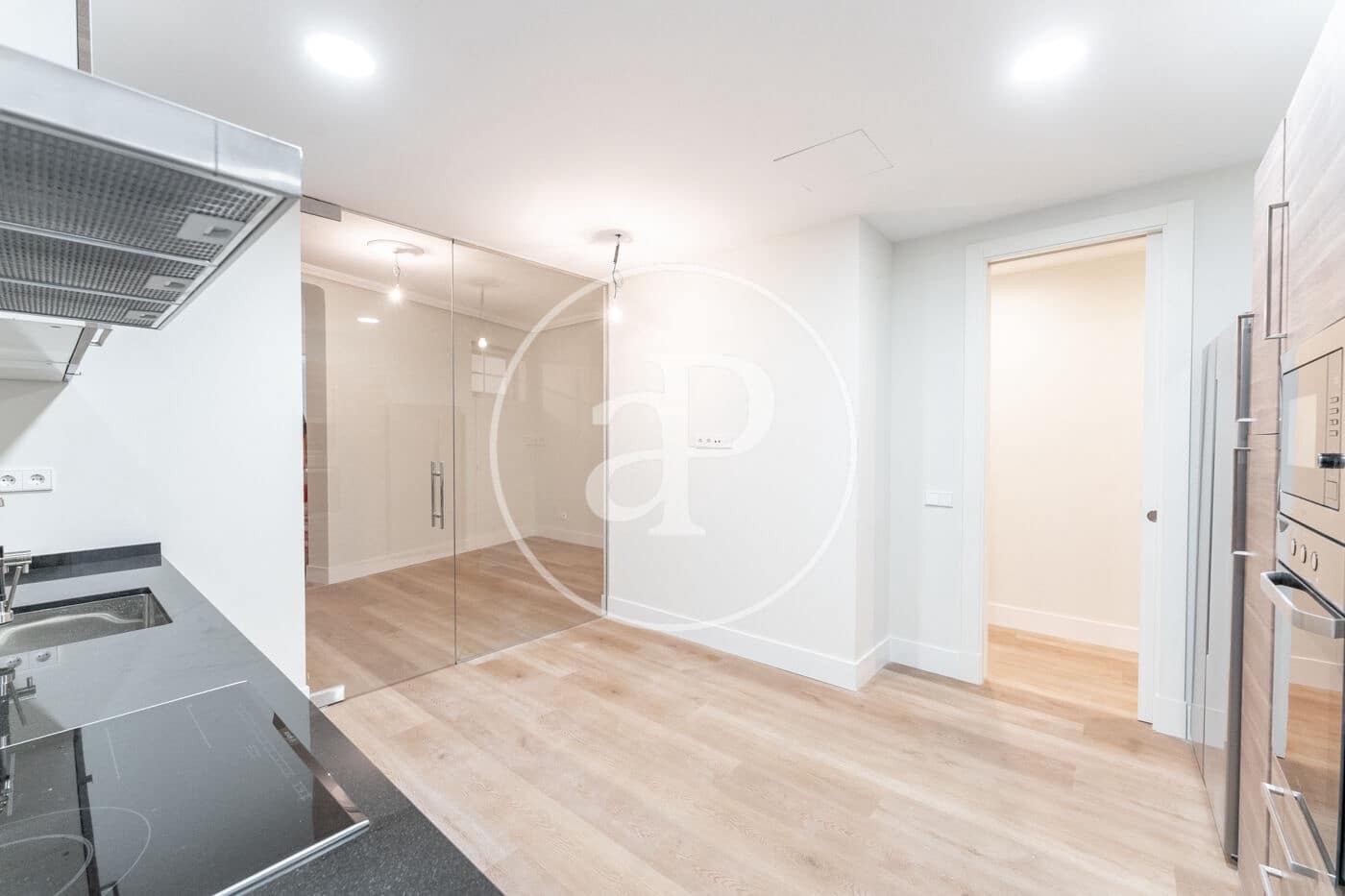 4 bedroom Apartment for sale in Madrid city - € 2,380,000 (Ref: 9934484)