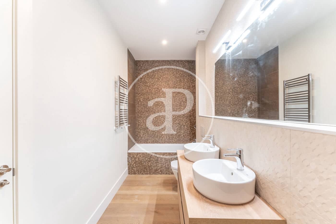 4 bedroom Apartment for sale in Madrid city - € 2,380,000 (Ref: 9934484)