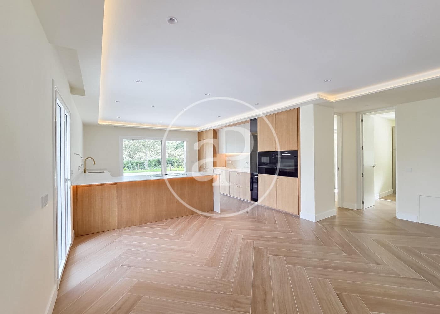 5 soveværelse Villa til salg i San Sebastian de los Reyes med swimmingpool - € 2.390.000 (Ref: 9934488)