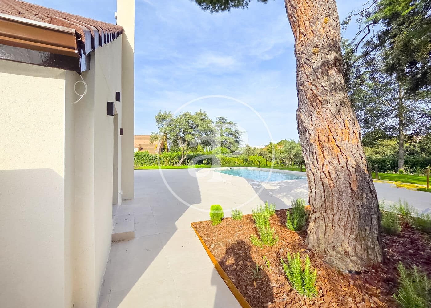 5 soveværelse Villa til salg i San Sebastian de los Reyes med swimmingpool - € 2.390.000 (Ref: 9934488)