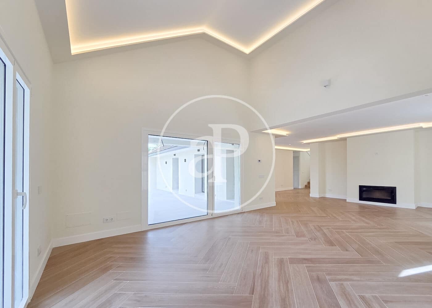 5 soveværelse Villa til salg i San Sebastian de los Reyes med swimmingpool - € 2.390.000 (Ref: 9934488)
