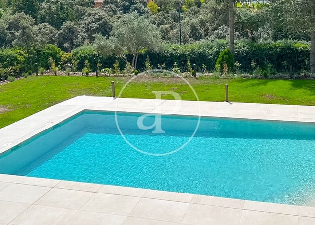 5 soveværelse Villa til salg i San Sebastián de los Reyes med swimmingpool - € 2.390.000 (Ref: 9934488)